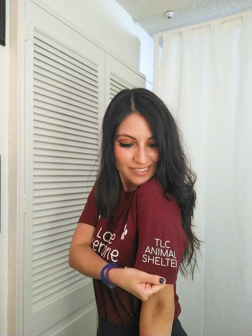 Love Everyone Paw Prints T Shirt - Clothed In Blessings